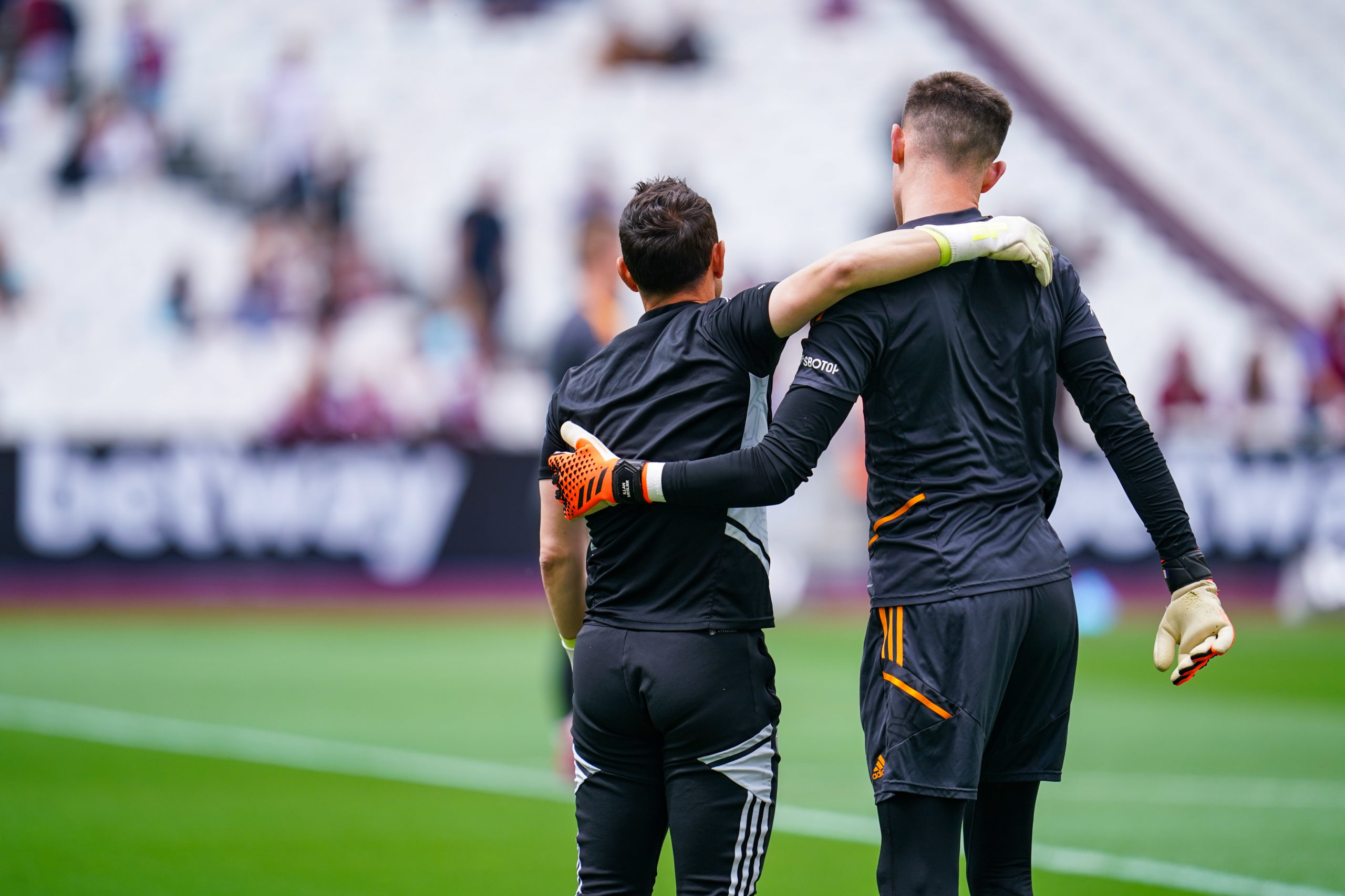 En este momento estás viendo Último entrenamiento de los porteros del Leeds United ¡210 en total!