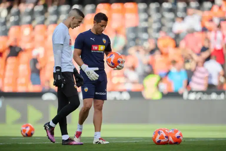Read more about the article Valencia CF Entrenamiento Porteros 2024-25